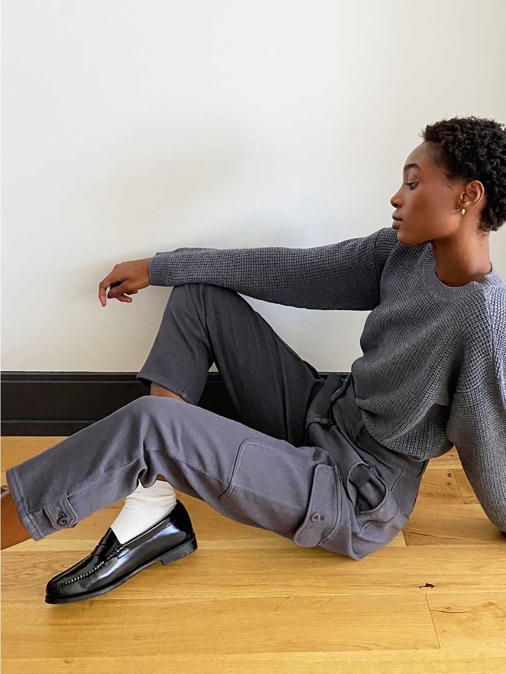 Aritzia | Wilfred Free Modern Cargo Pant in Garment Dyed Elegant Charcoal 6